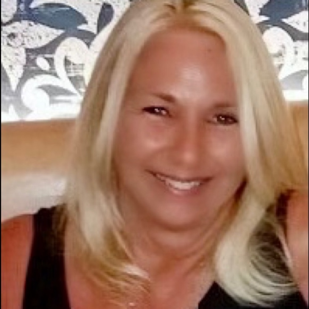 Meet your Posher, Renee
